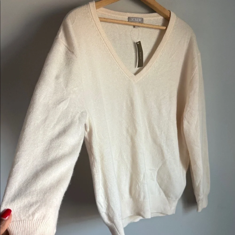 NEW J Crew Cashmere relaxed V-neck sweater XS